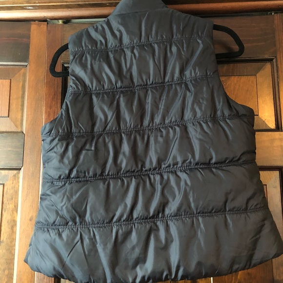 American Eagle navy blue vest - Picture 4 of 5